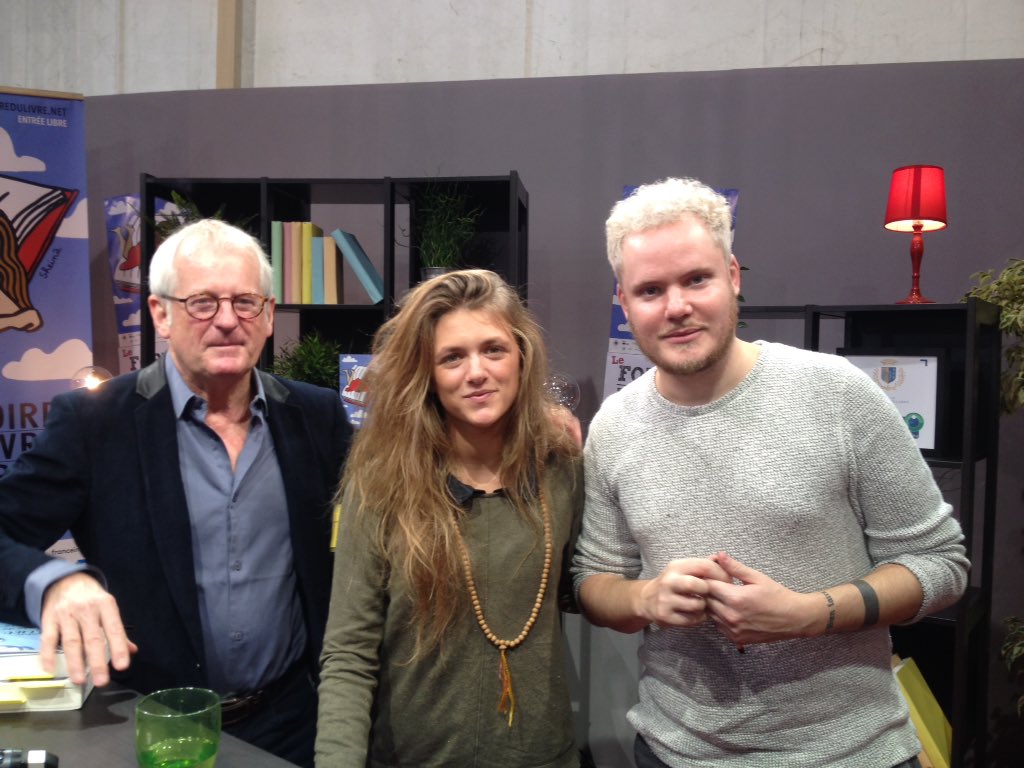 CorrezeTV's tweet photo. Forum des Lecteurs @CorrezeTV @FoirelivreBrive très fort en émotion avec Marine Barnieras et Baptiste Beaulieu autour d'A. Boussin #fdlb17 https://t.co/hz6MXMLbll