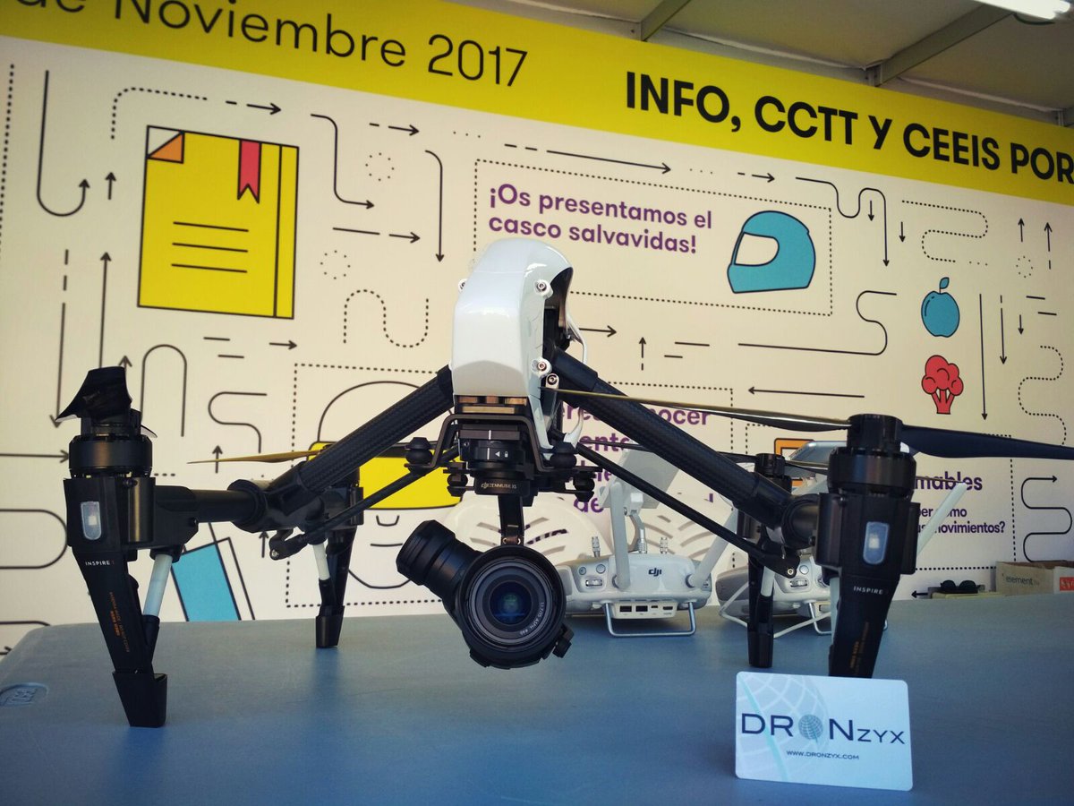 CEEICT's tweet photo. Ya estamos en la #Secyt17 ¡Drones, robótica y videojuegos con @Dronzyx_ @artilugiosncasa y @SPGWorkshop ! Ven a conocernos #stand69 https://t.co/qs4X3cp9F8