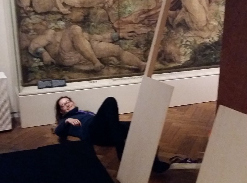 SpotStPaul's tweet photo. Time for a little nap for the #SpotStPaul team ? #Museomime cc@MomArtfamille #Museomix #MuseomixBE #museomix17 https://t.co/KtfcnySKzl