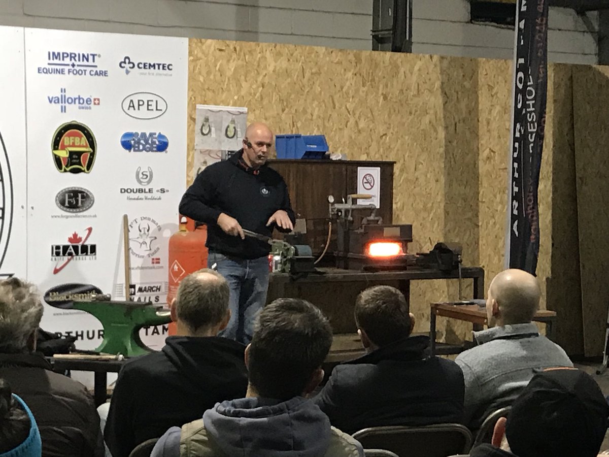 rescuestuds's tweet photo. #Rescuestuds @cottams autumn clinic #studs #essentialstudkit #anythinghorsey https://t.co/8mc2zZqonm