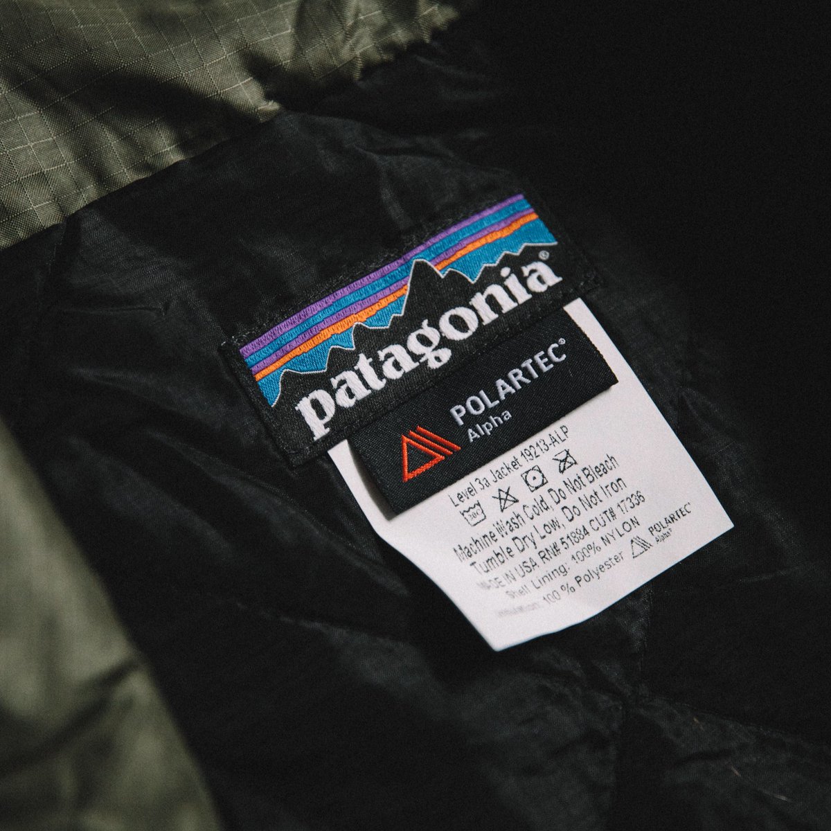 TAROCK_TOKYO's tweet photo. 【入荷商品】
patagonia MARS Level 3A JACKET
¥33000+tax

すでに4枚売れてしまったので、残りは各色1点ずつとなります。
SIZE M https://t.co/OKX1MLbN1F