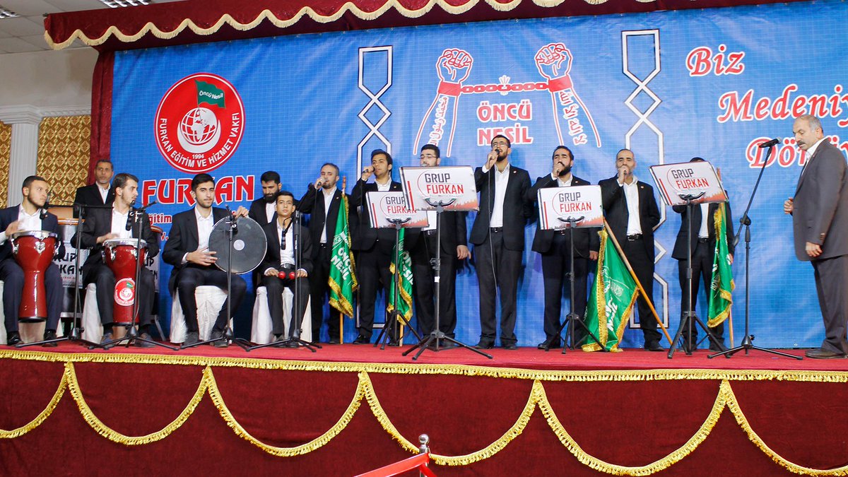 MedyaFurkan's tweet photo. İlahi ve Marşları ile Grup Furkan Sahnede!

#ElazığKonferansıCanlıYayın
https://t.co/bk7gUTrzqS https://t.co/Oi0QOHXacX