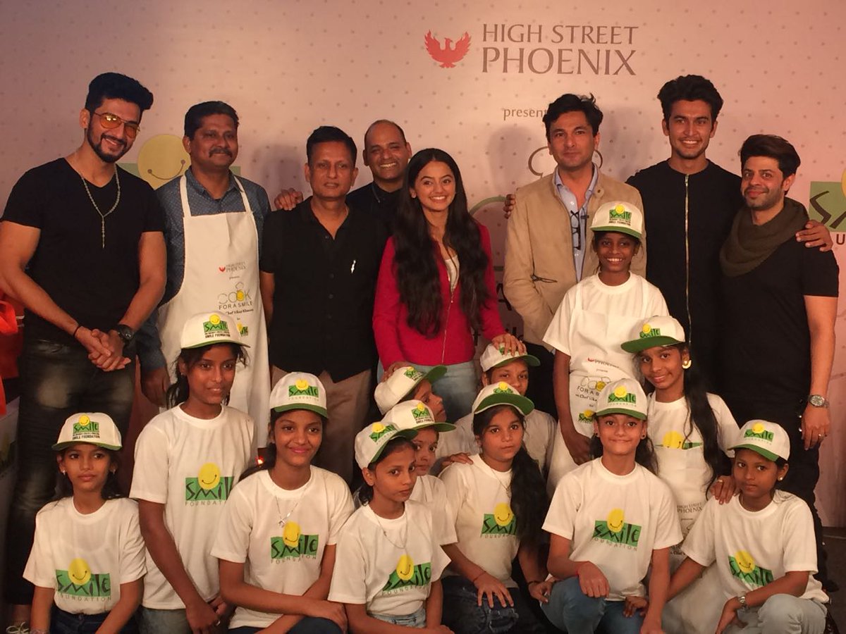 smilefoundation's tweet photo. *Drumrollsss* for everyone who came & cooked in support of #nutrition for #education! Thank you for your support! ❤️
@TheVikasKhanna #BuriedSeeds #ATreeNamedGanga #CookForSmile #SmileWithPhoenix https://t.co/ImEk0lZlKh
