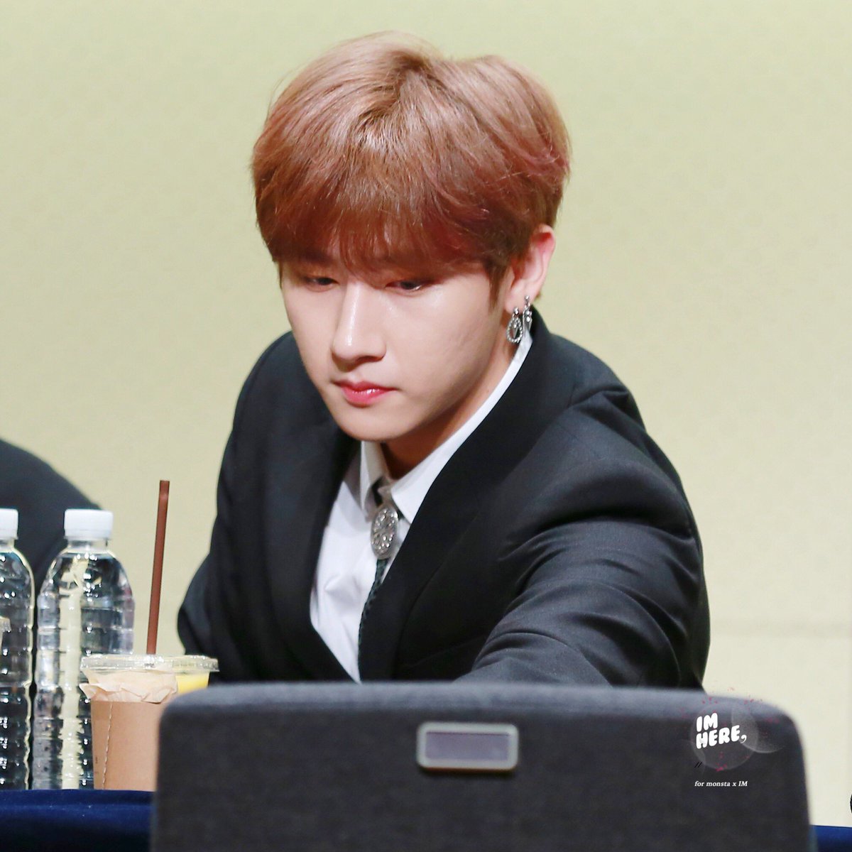 imhere0126's tweet photo. pre 171112 강남팬싸
#창균 #아이엠 #몬스타엑스 #MONSTA_X
#드라마라마 #DRAMARAMA @OfficialMonstaX https://t.co/pcyGAC6S8e