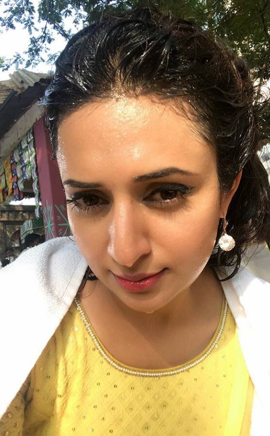 DivyankaClub's tweet photo. #Post #RainSequence #YHM

@Divyanka_T https://t.co/wxb6Cz4O6h