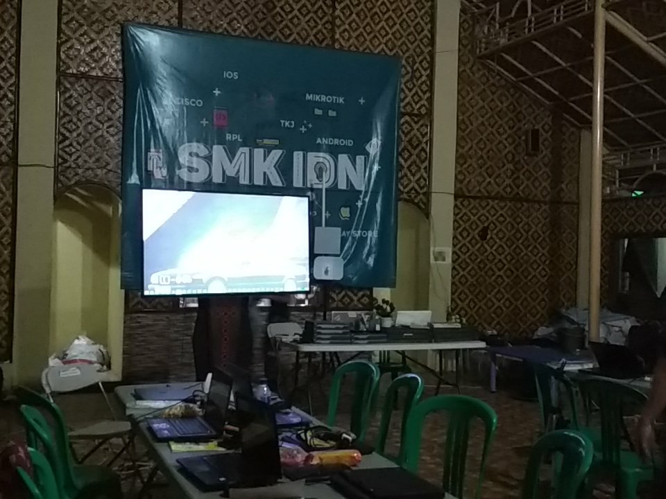 denzamy's tweet photo. mondok @idnetworkers #cisco #mtcna #mtcre #tkj https://t.co/p2FJbg691T