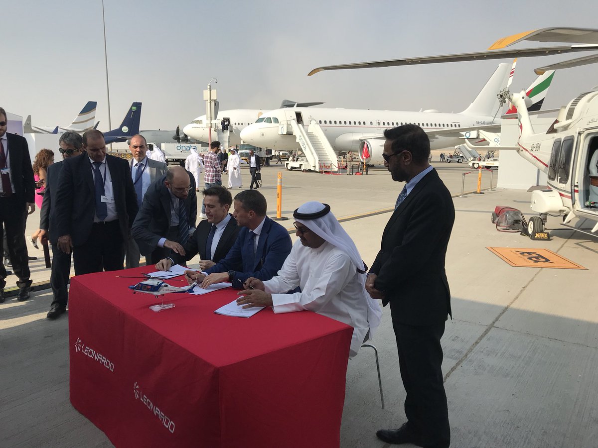 FNTejera's tweet photo. @DubaiAirshow. The big Announcement is here @AgustaWestland & #MilestoneAviation will supply three brand new #AW169 to #FalconAviationServices. https://t.co/pxc5JFWdM2