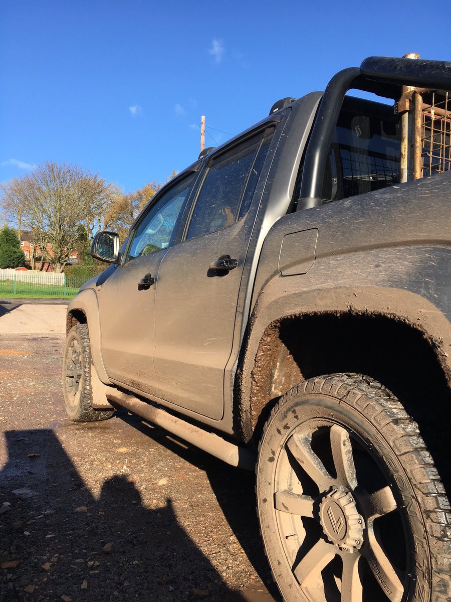 MassiumLtd's tweet photo. @propickup4x4 @SPOTONBARS due the annual wash yet ? https://t.co/d9FOgx3WAD