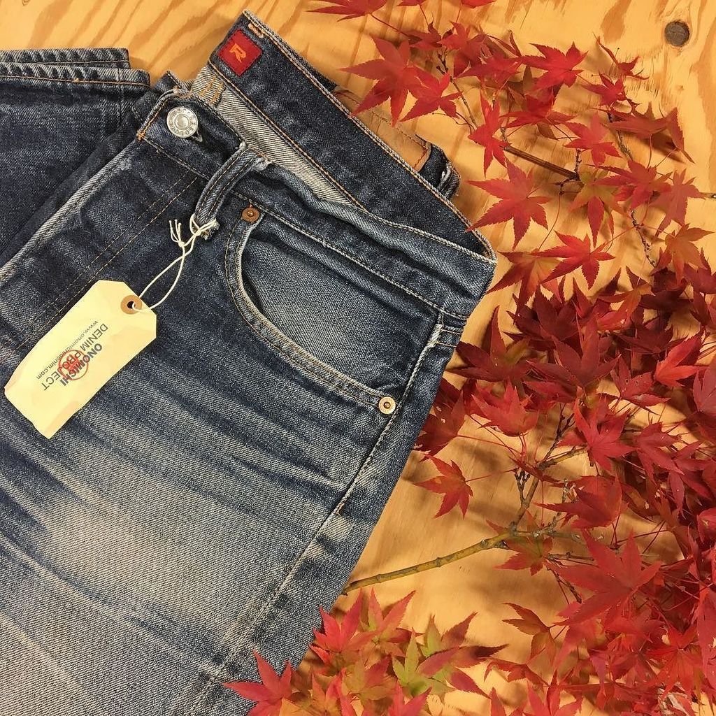 プロジェクト参加者の方にとても綺麗な紅葉をいただきました^^
#onomichidenimproject #onomichidenim
#尾道デニムプロジェクト #尾道デニムショップ
#denim #story #worker … ift.tt/2zBbbJ6