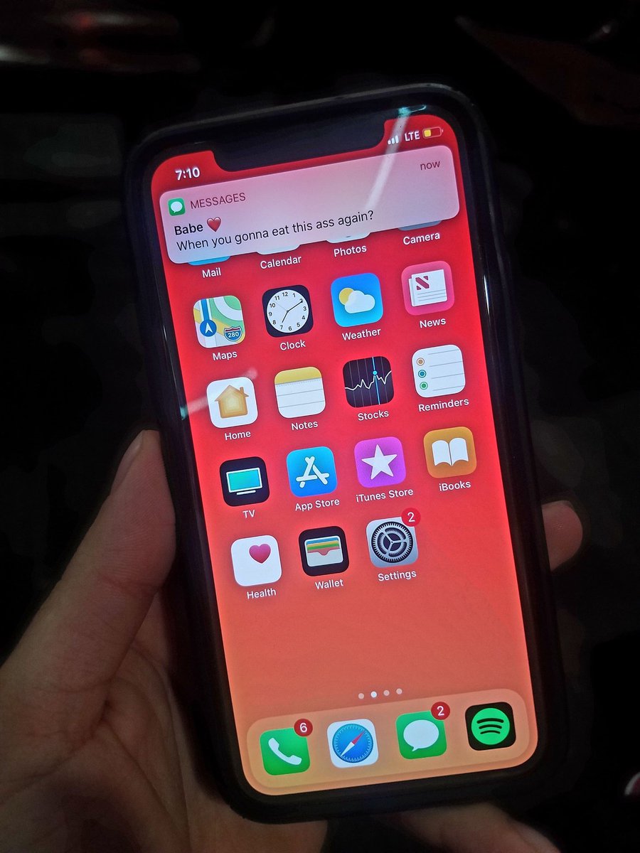 JMEGhost's tweet image. Selling my iPhone X, I prefer the 8+ if I’m honest. 10/10 quality, see picture. DM me for info