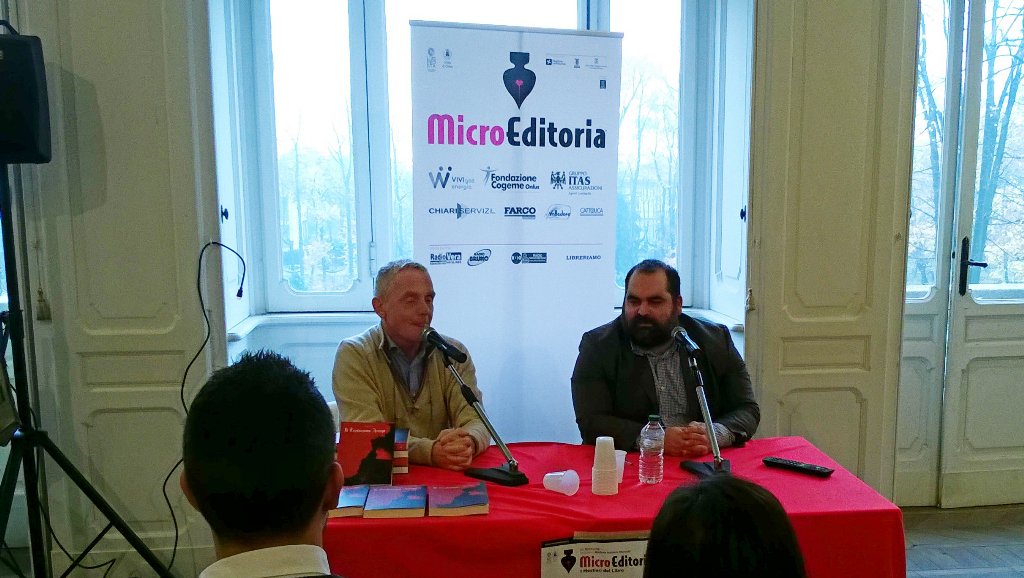 SergioArrigotti's tweet photo. #Chiari #MicroEditoria Con Nicola Fiorin. Il Tredicesimo Arcano, il vero Legal Thriller bresciano. https://t.co/Qpjea620jH