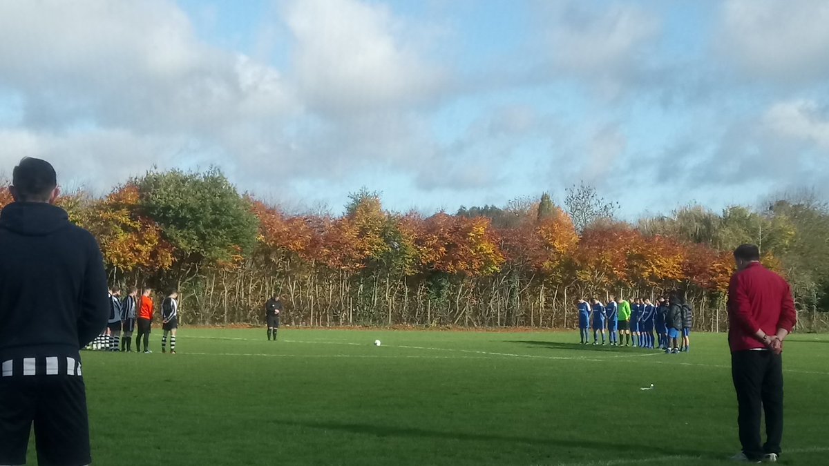 WinkfieldFc's tweet photo. @WinkfieldFc observing a minutes silence for Remembrance https://t.co/byQypJDDen