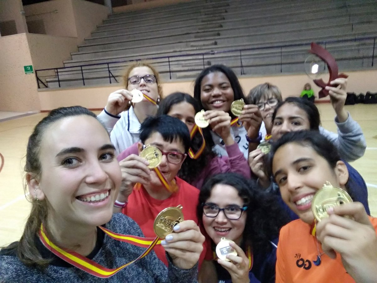 beamoreno15's tweet photo. Campeonas de España! #CategoriaAdaptada #FEDDI #Adisli #SanFernando https://t.co/vgvW7kzyCw