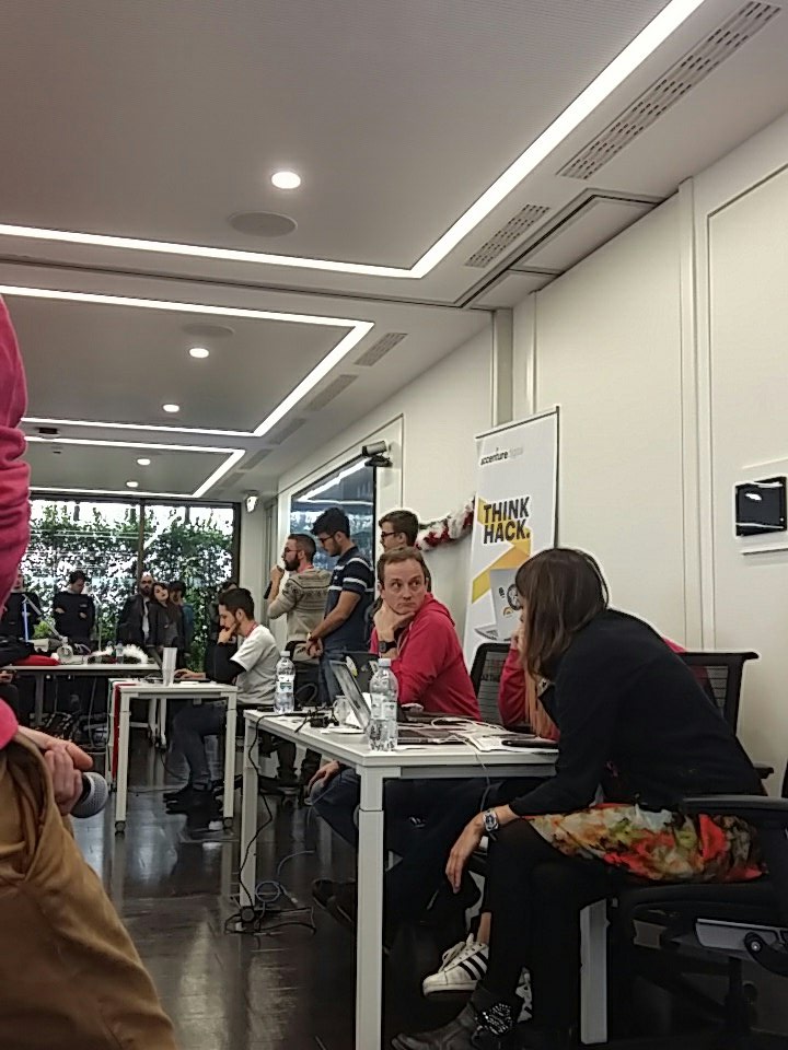 al_is_online's tweet photo. #AccentureDigiHack #ThinkHack #AccentureMoments #AccenturePeople #Roma https://t.co/qQLugXGBFy
