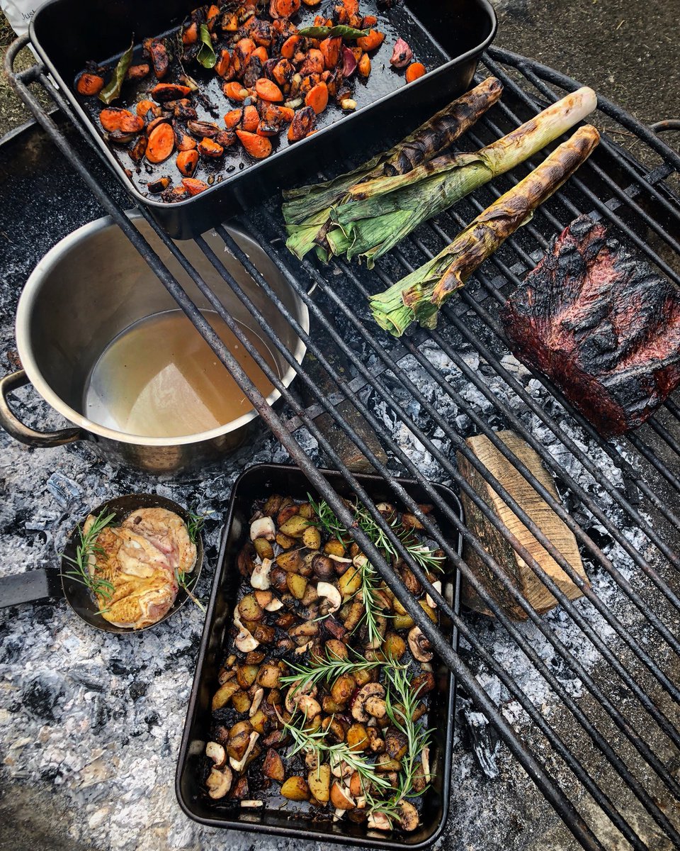 pipersfarm's tweet photo. Our version of a Sunday roast. Red Ruby chuck steak, burnt leeks, roasted winter veg and pure Red Ruby Beef stock. https://t.co/UjsN6H2Mc1