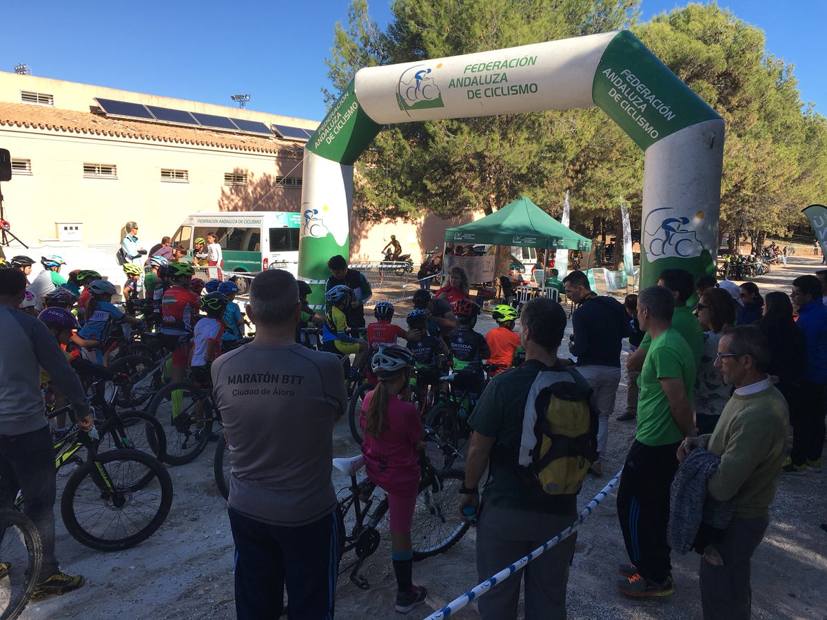 CrIsToBaLcOiN's tweet photo. XIX Circuito provincial de bicicleta de  montaña  @diputacionMLG - Escuelas de ciclismo 🚴‍♂️ en @Coin_Deportes @FACiclismo @DeportesDipMlg @AytoCoin @DeporteAND https://t.co/I3uKQG3oaH