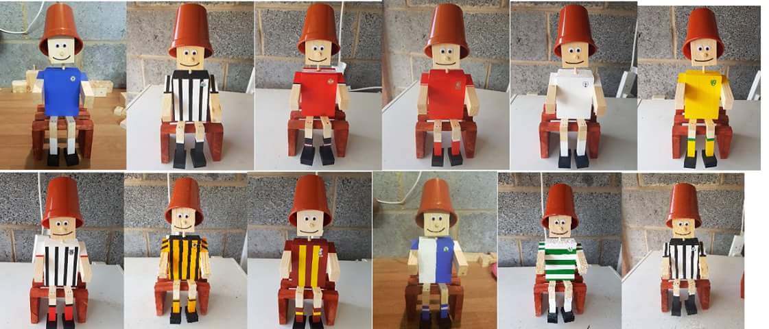 PlantPotmen's tweet photo. @PlantPotmen Order now for Xmas, Plant Pot men in any Football teams colours. £12 each + £3 postage. Message me to order https://t.co/L7WENj3DjA