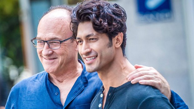 filmikafe's tweet photo. .@adah_sharma @VidyutJammwal कमांडो 3 के लिए तैयार। विपुल शाह निर्मित, आदित्य दत्त निर्देशत! #Commando3 #Bollywood #ActionMovie #BollywoodNews https://t.co/p3WKZCIpCO