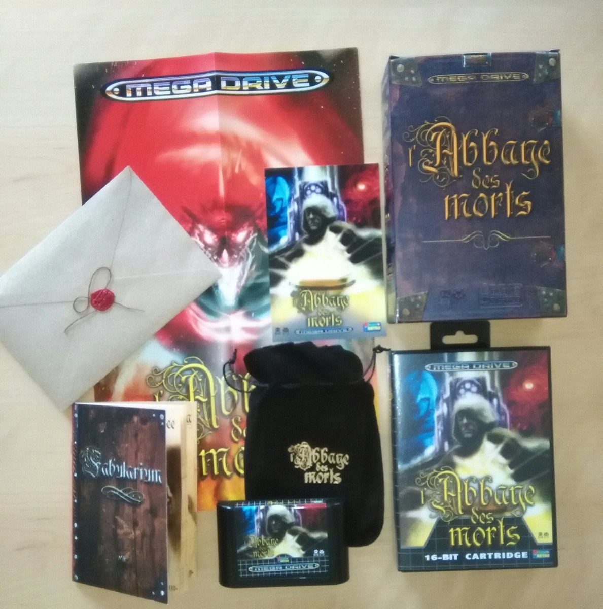 kbfactory's tweet photo. @MoonWatcherMD @PlayOnRetro Mil gracias por esta auténtica maravilla. Pedazo edición... y con caratula reversible :P https://t.co/rqJpss3Yx4