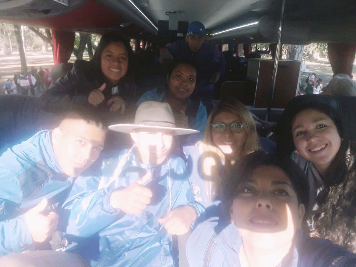 #Ahora 100 Jóvenes rumbo a #Chapadmal CAJ5071 #JuanCarlosSaravia NOs acompaña la Secretaría de Gestión Prof. Sandra Piccolo   <a href="/aniberruezo/">analia berruezo</a> <a href="/NicolasRosenbe4/">Nicolas Rosenberg</a> @prensaescuelas  <a href="/Saloacostaa_/">Salomé</a>