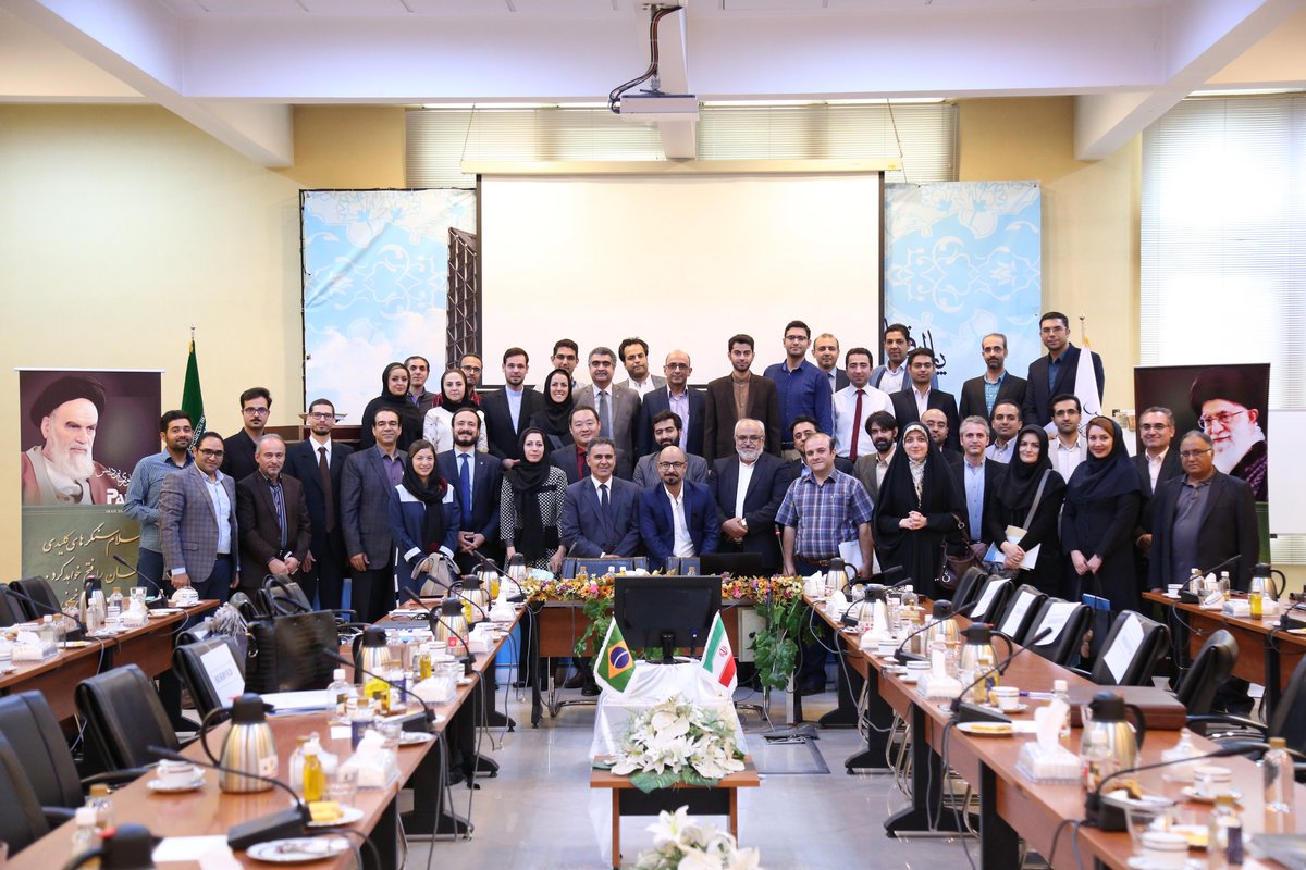 ParsPooyesh's tweet image. حضور شرکت پارس پویش در سمینار نو آوری و فناوری های پایدار ایران و برزیل با رویکرد بررسی ظرفیت های تجاری و سرمایه گذاری در شرکت های دانش بنیان دو کشور
#knowledge_base
#Iran
#parspooyesh
#Iran_Brazil
#Seminar_on_innovation_and_sustainable_technologies