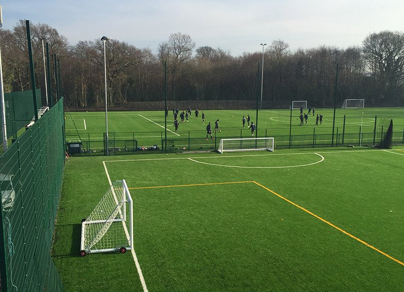 3G pitches for hire <a href="/bromleyfc/">Bromley FC</a>! ⚽️

🌍  bromley3g.co.uk 💻
☎️  020 8460 5291 📱

Give us a follow! 
#BeckBromFL RT
