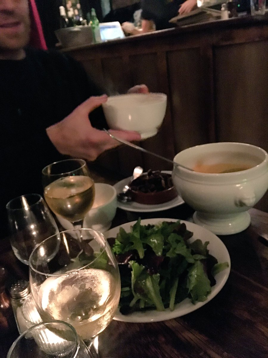 KathrynAndersen's tweet photo. A French bistro at its best in the 7th Cinq Mars - including the "pay for what you drink" bottle of Yves Cuilleron syrah &amp; choc mouse https://t.co/5Sf5PwMycs