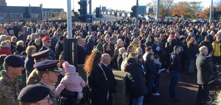 VIDEO &amp; PICTURES: #Warrington #Remembers #RemembranceSunday warrington-worldwide.co.uk/2017/11/12/war…