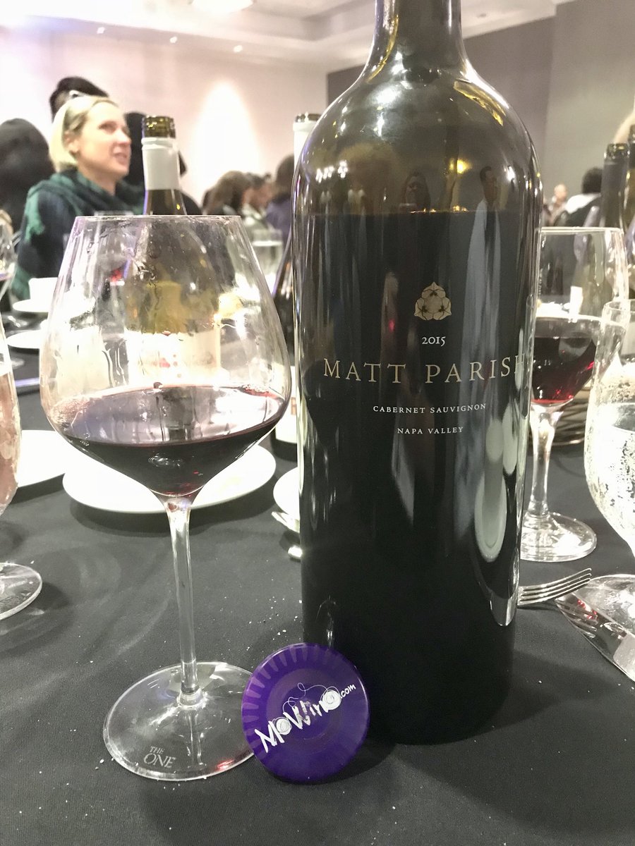 MoWino_com's tweet photo. The smokey aroma of my grandmaโs holiday kitchen blended into a fine structured sip of dark pitted fruits on the tongue. #MattParish 2015 #CabernetSauvignon #NapaValley was an unexpected fabulous sip to savor! @WineBloggersCon #WBC17 #DrinkNapa https://t.co/Bl6VjsSZW8