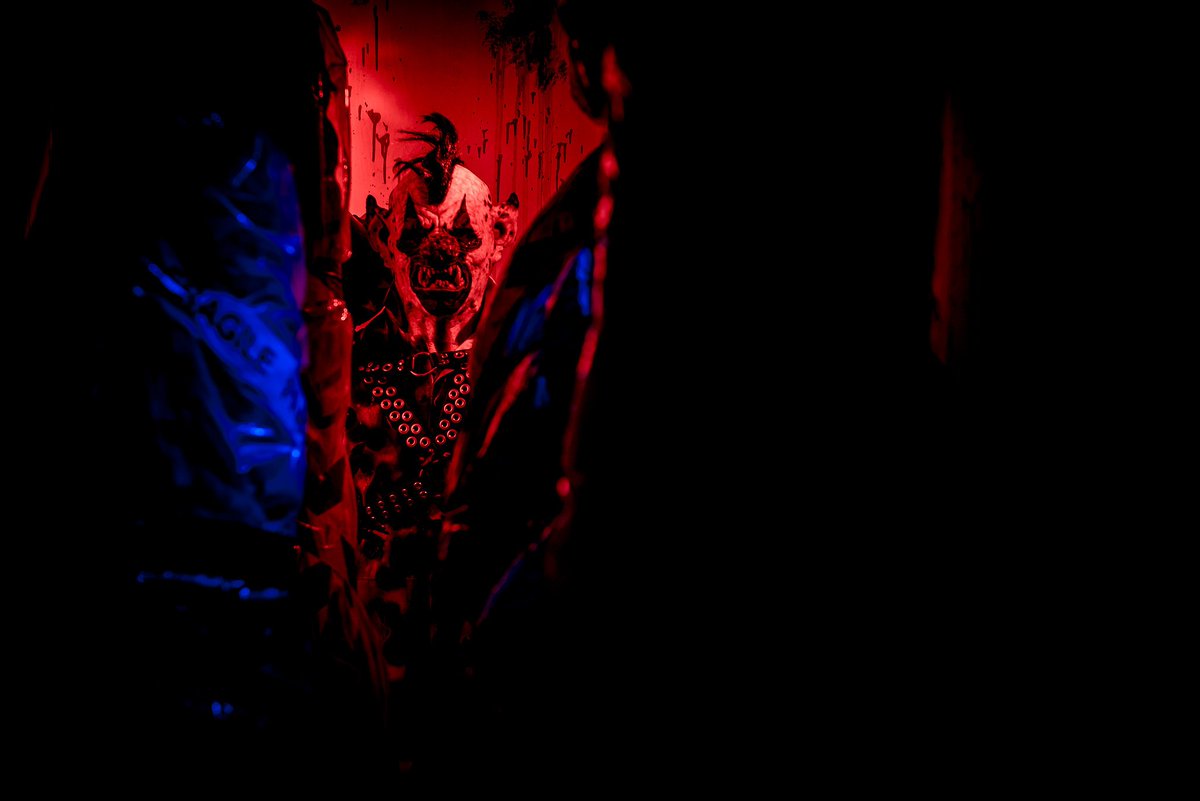 ghoulies_house's tweet photo. Are you brave enough to enter our house of monsters? They're always hungry for more victims. https://t.co/WpC2dCCRy3