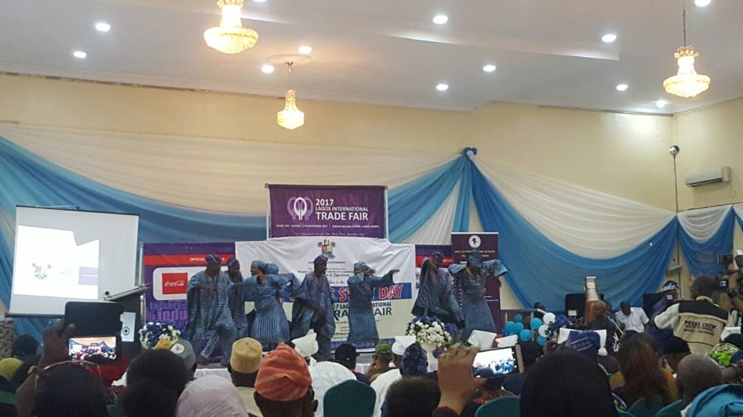 LCCI_LITF's tweet photo. Cultural Display at #LagosStateDay, #LagosIntLTradeFair #TbsLagos #LITF2017 https://t.co/FiIPgVW2JC