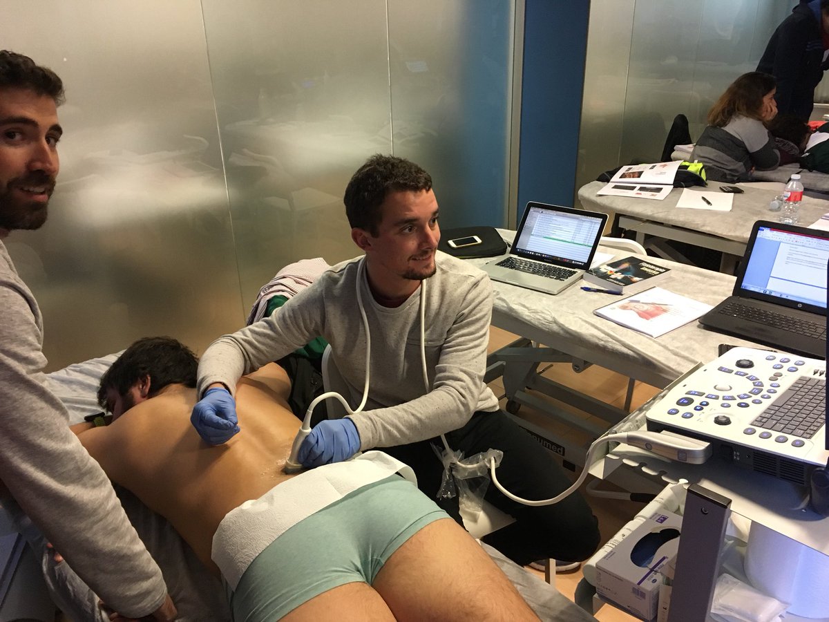 ElectrolisisP's tweet photo. Finalizada una nueva edición de la formación mas completa y avanzada en #electrolisispercutanea en #Madrid @primfisio enorme grupo @MVClinic https://t.co/3e5AK2ReRK