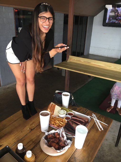 The Texas effect. Still thinkin&rsquo; &lsquo;bout dessert tho 🍰 https://t.co/MFrc3Mg2OQ<a href="/tag/lebanon"class="tags"><span>#lebanon</span></a>