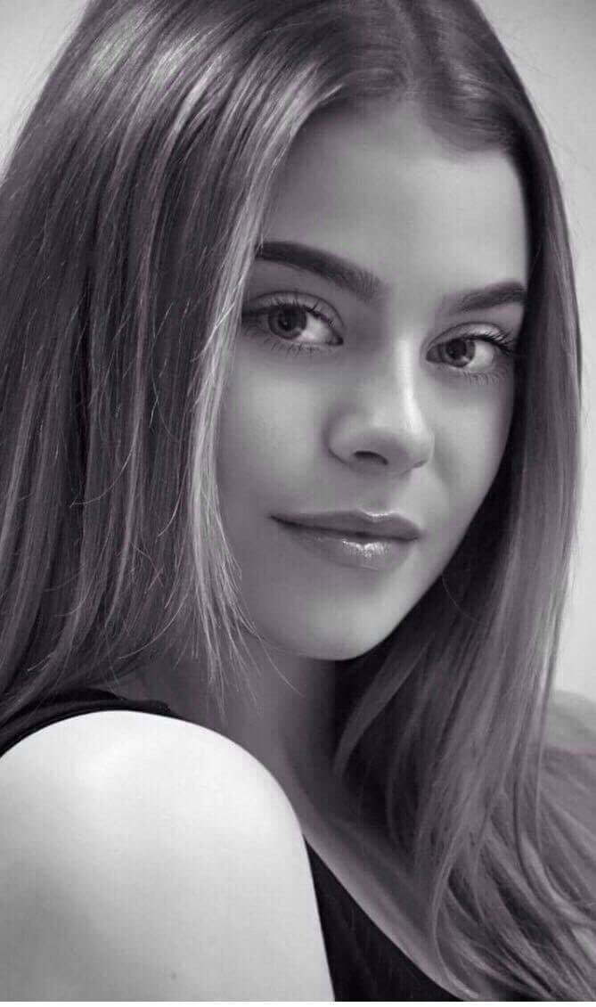 Massive good luck to these 3 beauties performing on the EMA's tonight!! Go forth and SLAY! <a href="/renaehughes/">Renae Frances Hughes</a> <a href="/meganbrown010/">Meg Brown</a> And Alex Noveli! ❤️🙌🏻