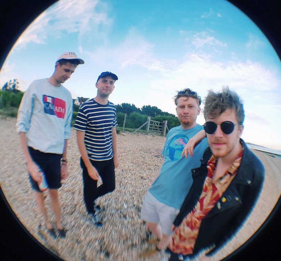 Sadpalaceband's tweet photo. Cooking up lots of new tunes for ya'll, thanks for listening, the best is yet to come 🙏🏼 #cookingupsomethinggood https://t.co/9nl5dT1jM7