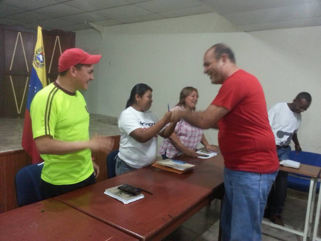 mezinpsuv's tweet photo. Hoy en #DomingoDePlanificación ,Asamblea con todas las Estructuras EPM-EPP-CLP-UBBCH del Municipio Alberto Adriani  #1°Parte https://t.co/osGVG5AaMT