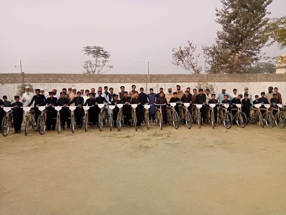 RaisingKpk's tweet photo. Second shift classes started in KP Government Schools :: Bicycles given to the students along with Transport Vouchers 

#RaisingKpK 
@PervezKhattakCM @AsadQaiserPTI @PTIKPOfficial @kpgovt @PTIofficial @ArifAlvi @InsafPK @PTIofficial @SMQureshiPTI https://t.co/MsjRt1wB7P