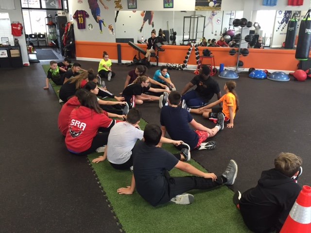 sra_ycdsb's tweet photo. Grade 6s and 7s partaking in the Youth Athletic Training Centre last week (cc: @YouthTrainingC) https://t.co/nV1FaxrHpZ