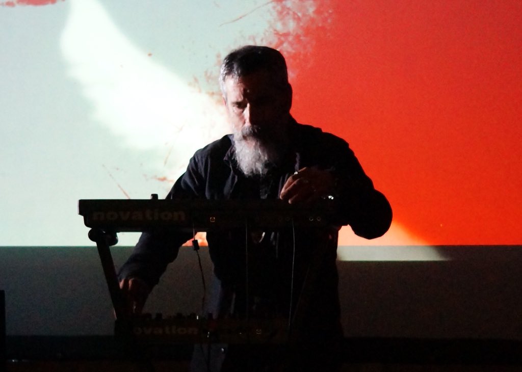 ArtBeatsCancer's tweet photo. @CJ_Chaplin @maryannehobbs  #experimental #music #cancer thanks to @RochdaleArtists for the great photos @ThurstonThomson @PunkDuck66 https://t.co/zBLVtcHhwu
