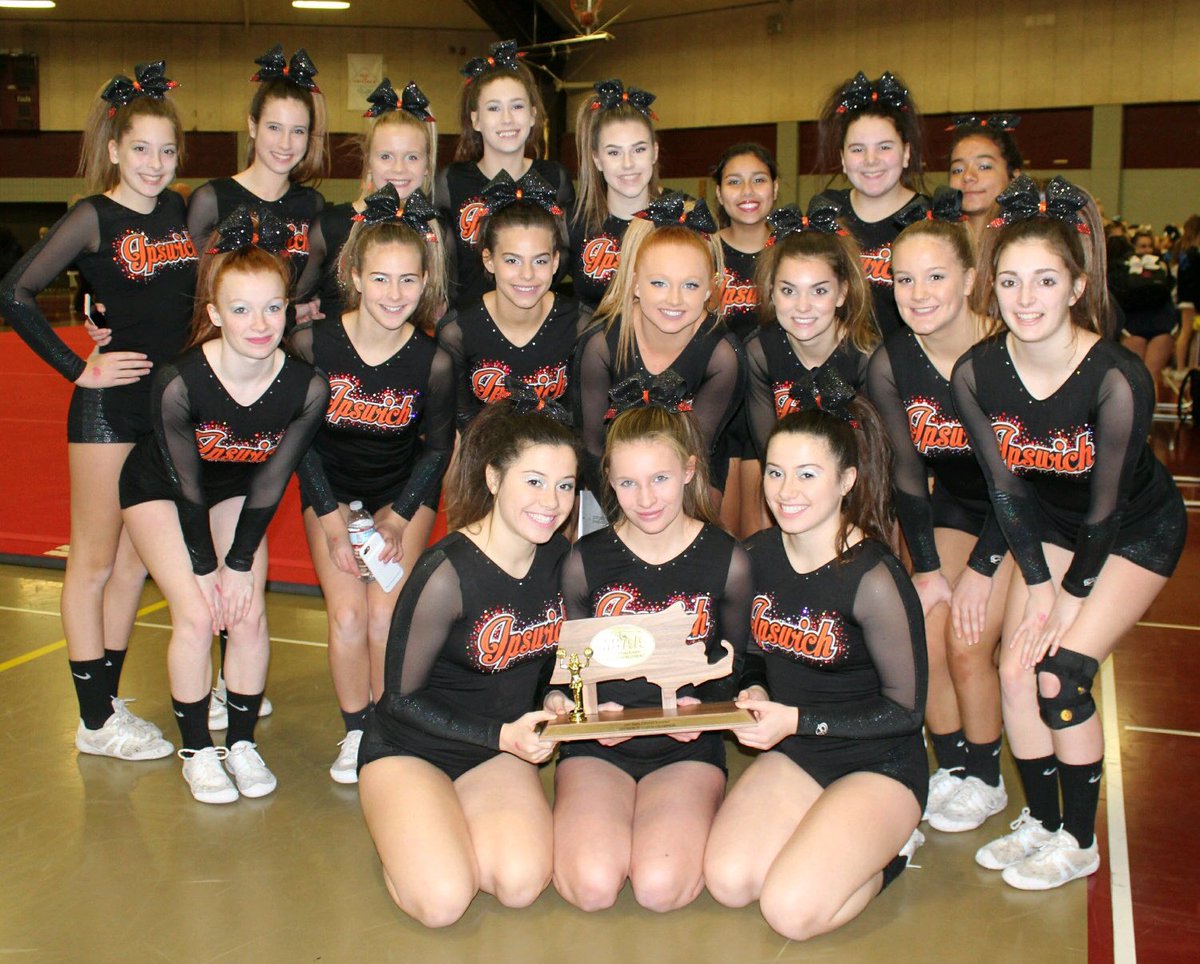 IHS_Cheer's tweet photo. 7X North Regional Champions #BeTheBestUs #UpNextStates 🖤🐾 https://t.co/AQ38wzJ1YI