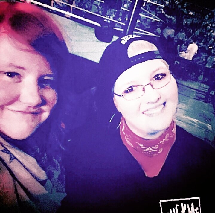 OfficialAmysant's tweet photo. Hey @WWE! Please bring #JohnCone to Germany Next Time 🙌😎😂 #WWELive #WWEHamburg #IWasThereToTakeASelfieWithJohnCone #LifeGoals #Entertainment #FavRef #RosebudPrincess #Germany #Wrestling #amysant https://t.co/iactOOn2tJ