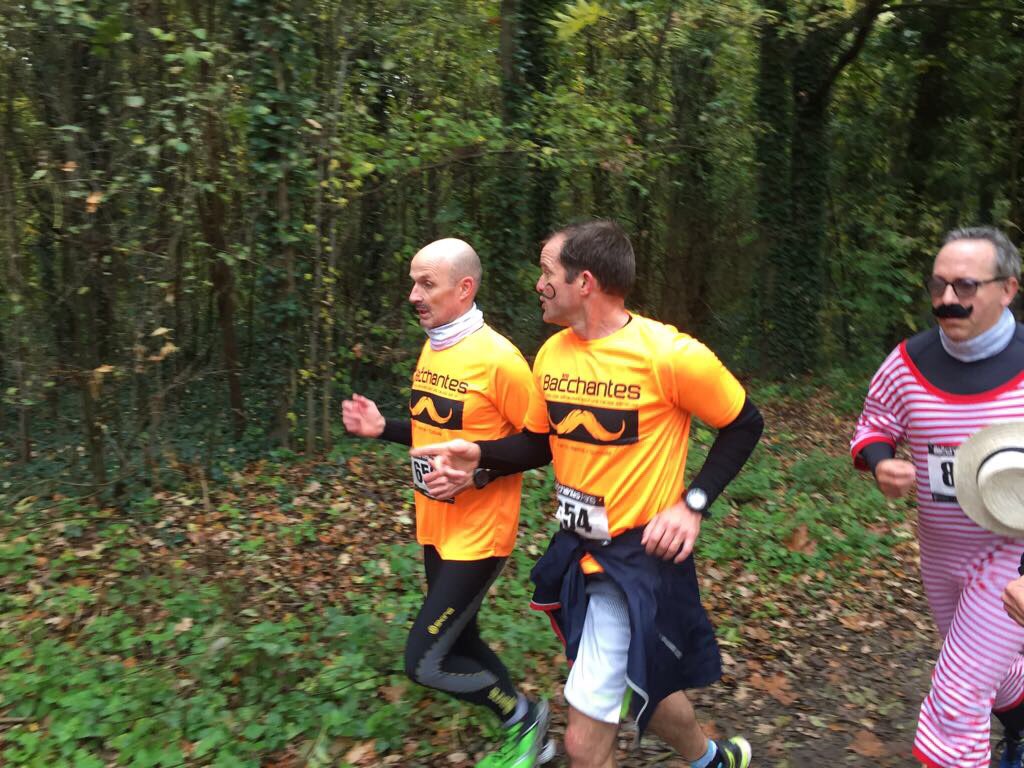 RunKif's tweet photo. #lesbacchantes ce samedi avec l’équipe #runkif. Excellents moments. Le #defi2018 est prêt. On vous dit tout ça cette semaine. https://t.co/YMX6bnxlrU
