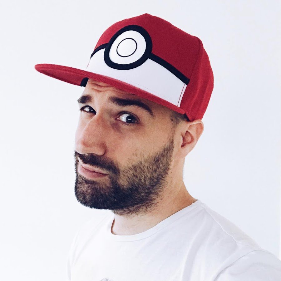 KSKarim_'s tweet photo. Zoals je kunt zien aan hoe hij op deze foto kijkt, kan @RickachuTube nog steeds niet geloven dat hij de 10k subs bijna heeft gehaald op YouTube. Jij kijkt straks ook zo, want je kunt dikke prijzen winnen wanneer #RICKACHU10K
gehaald wordt!

https://t.co/ttwG8R3OwJ https://t.co/F6KMdXJeXv