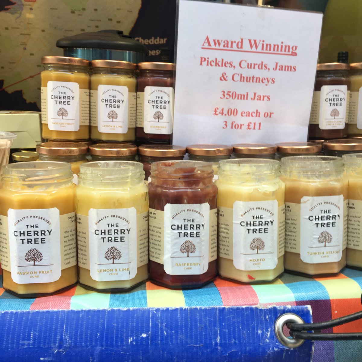 So good they’re award winning! And The Somerset Ploughman are serving up some festive mulled cider, something to keep you toasty! #EalingArtisan