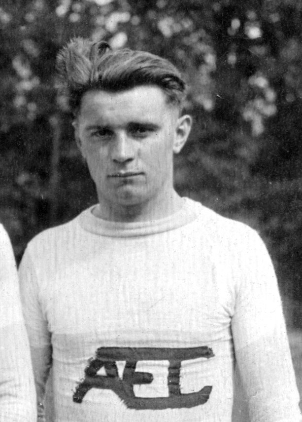 IAGames1919's tweet photo. Joe Cunat played for the US soccer team at the IA Games. Read more about his life here: https://t.co/NsJDmmOq2S https://t.co/1eKMEvS84z