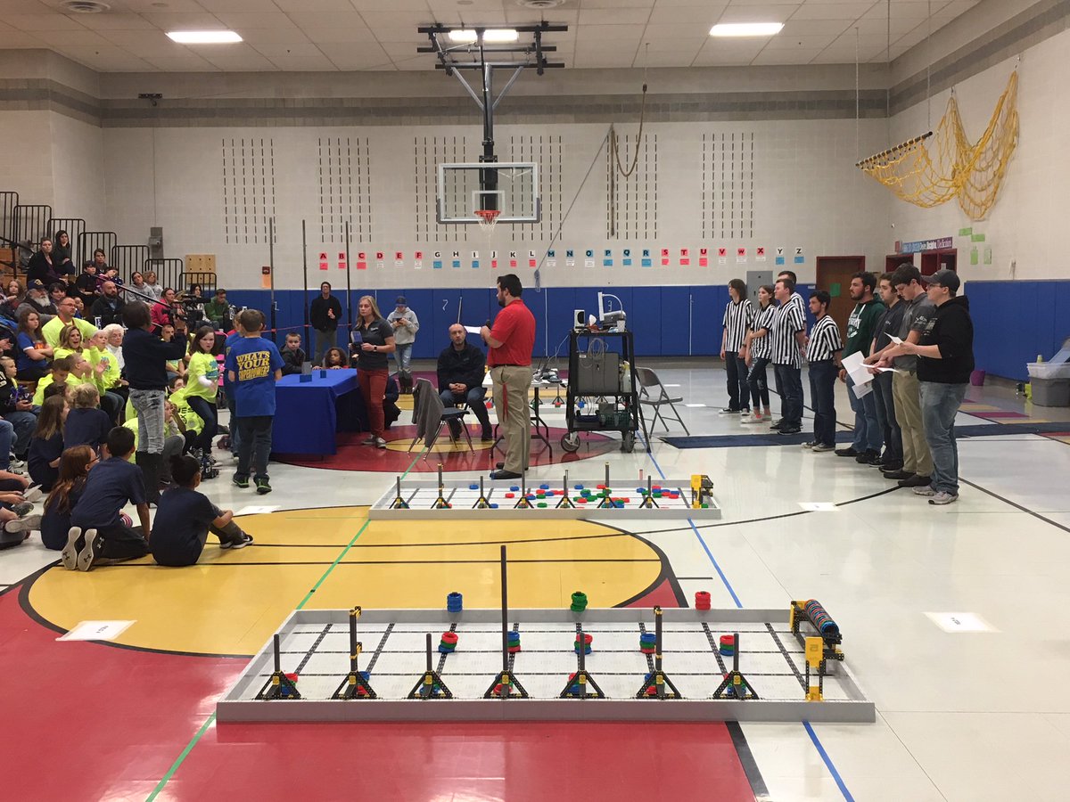 Congrats to all the Winners at the <a href="/CreeksideCubs1/">Creekside Elementary</a> Elementary VEX IQ Event! Very proud of the <a href="/HCSEC3/">HCSEC3</a> VEX team member Judges and Referees <a href="/jhhs2886/">John Hardin Vex</a> <a href="/CentralHardin/">CHHS 6135</a> <a href="/NorthVex/">North Hardin VEX</a> #HCSLeadingTheWay