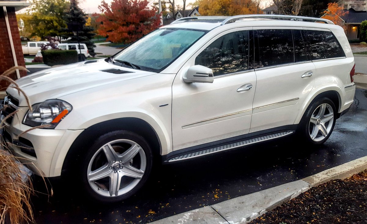 ExoticDetailing's tweet photo. #Mercedes #GL350 #AMG #CambridgeOntario #Kitchener #Waterloo #Autodetailing #MBTruenorth https://t.co/RitvVgPm7m