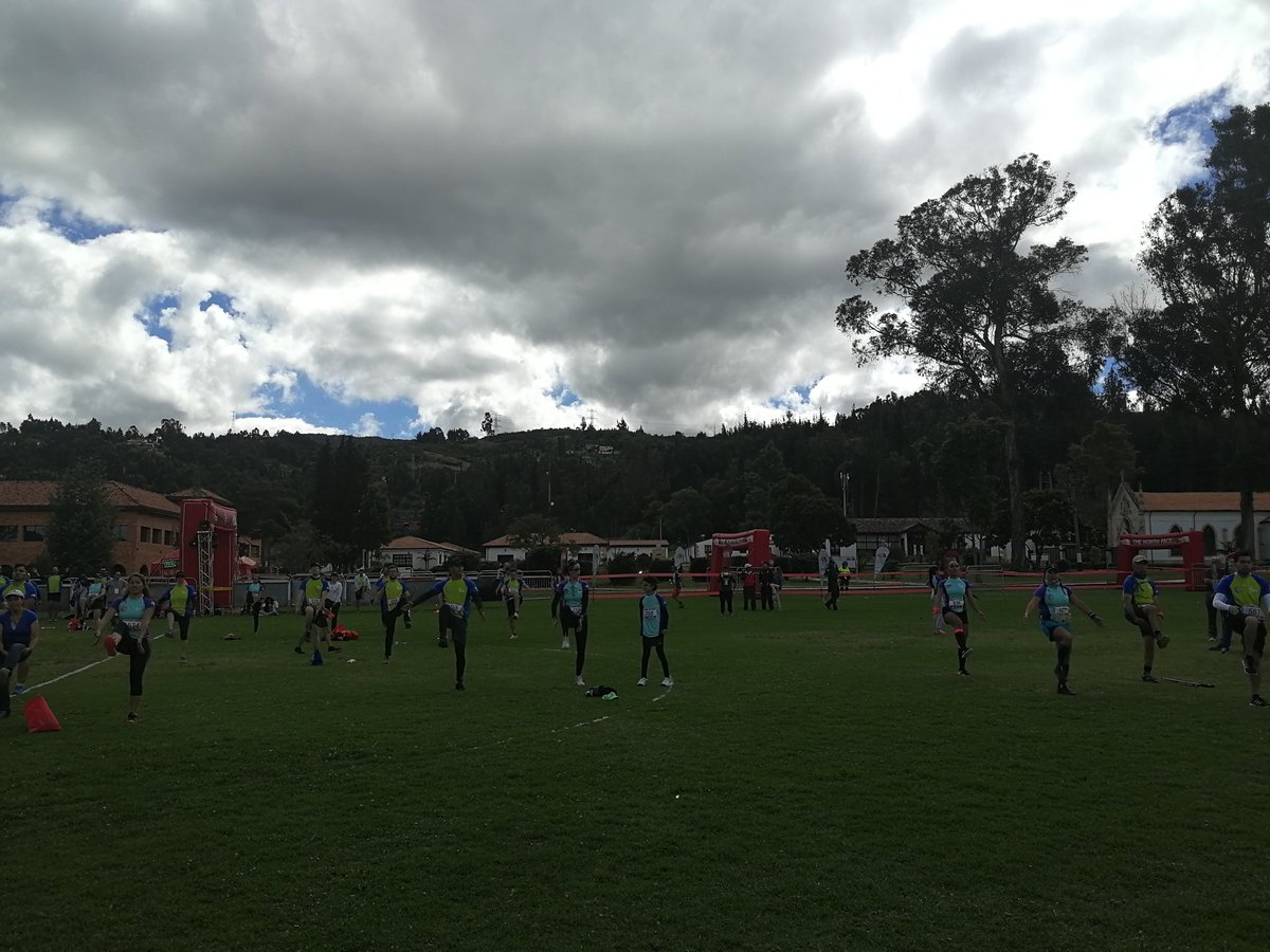 EAtletica's tweet photo. Estamos elevando la temperatura corporal de cerca de 200 corredores que a las 10:00 a.m. Iniciar su camino a la montaña: 10k de aventura #WeRunOutSideCol https://t.co/Us6JnBCxhN
