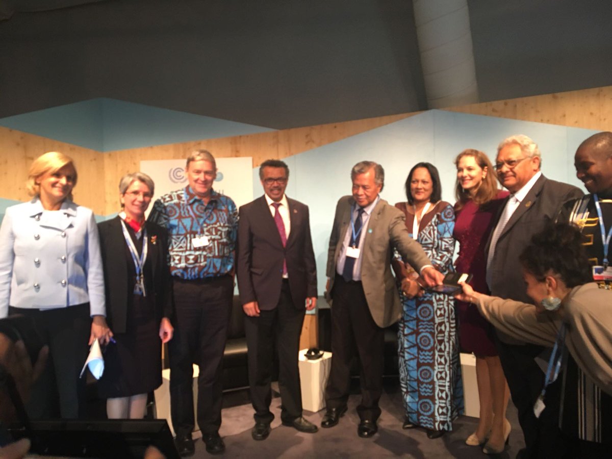DrMariaNeira's tweet photo. We agree with the rule set by @Schwarzenegger today: 'No one is allowed to talk about #ClimateChange without talking about health!'
Thank you @FijiPM for hosting such an important event today @COP23! https://t.co/JbBFB1Z3eF