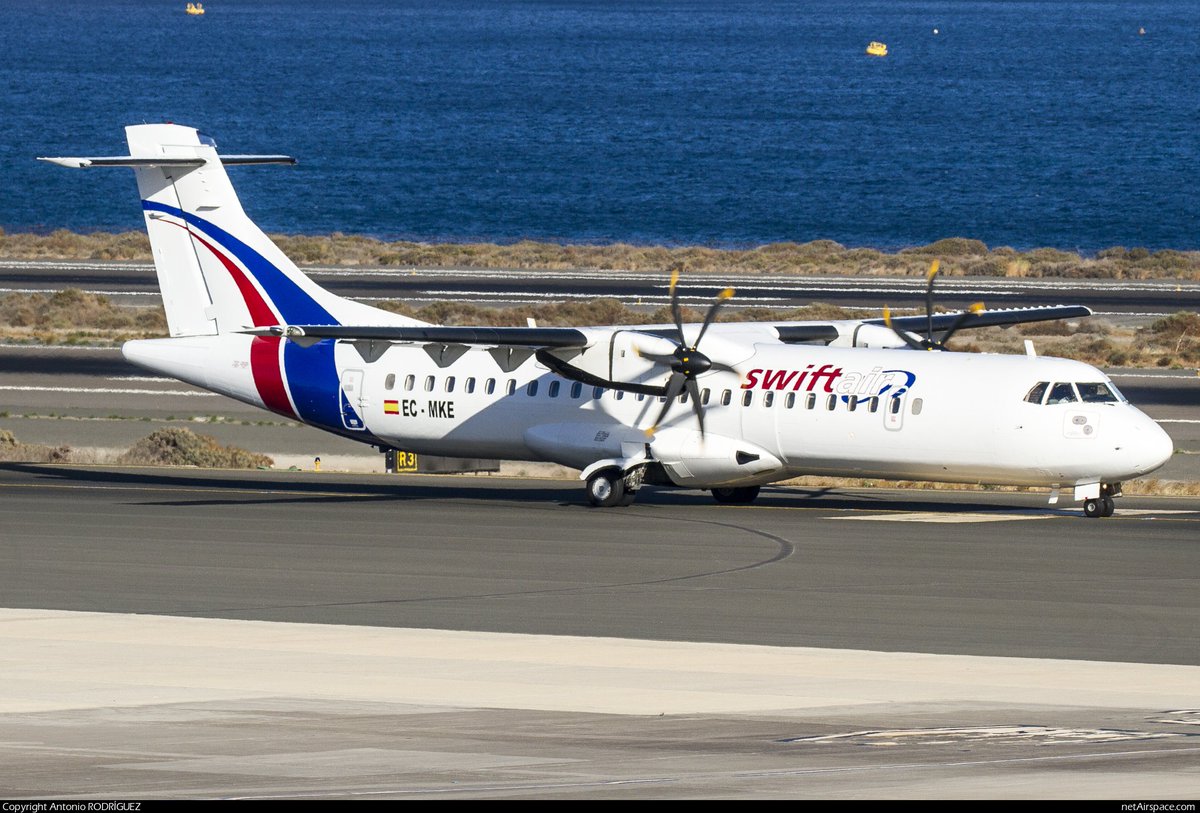 Swiftair_VA's tweet photo. Nuestro EC-MKE acaba de llegar a Las Palmas para volar con CanaryFly✈️✈️.
GCLP-GCRR
GCLP-GCFV
GCLP-GCXO
(Foto: Antonino Rodríguez) https://t.co/G0Vpb3reCa